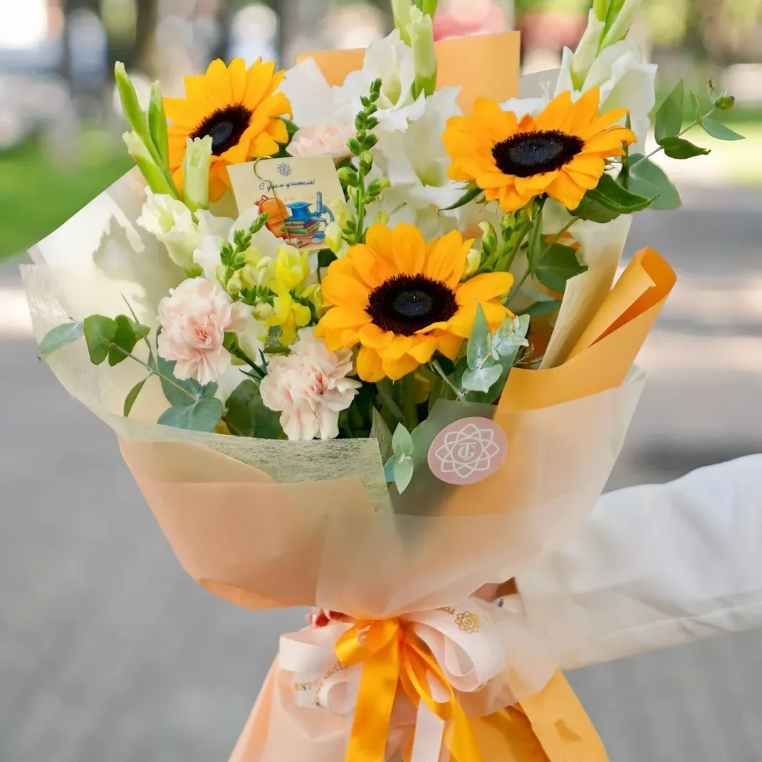 Iliq tilaklar — surat
